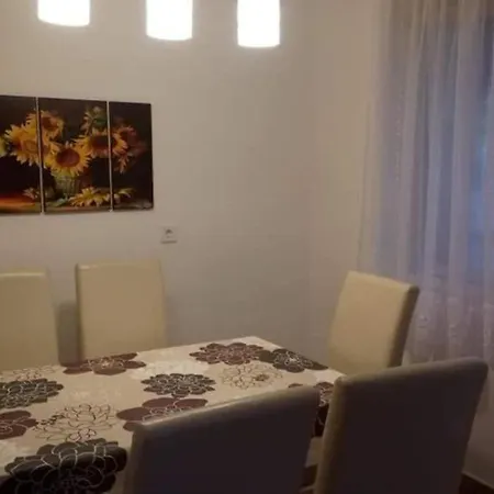 Bajnoczi Vendeghaz * Balatonboglár